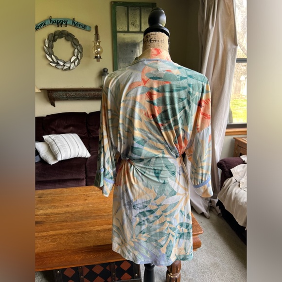 Linea Donatella Tropical Robe - Picture 3 of 6
